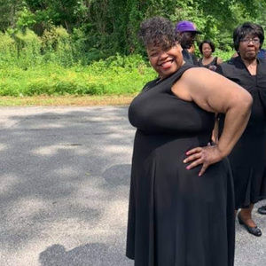 Meet your Posher, Adrienne